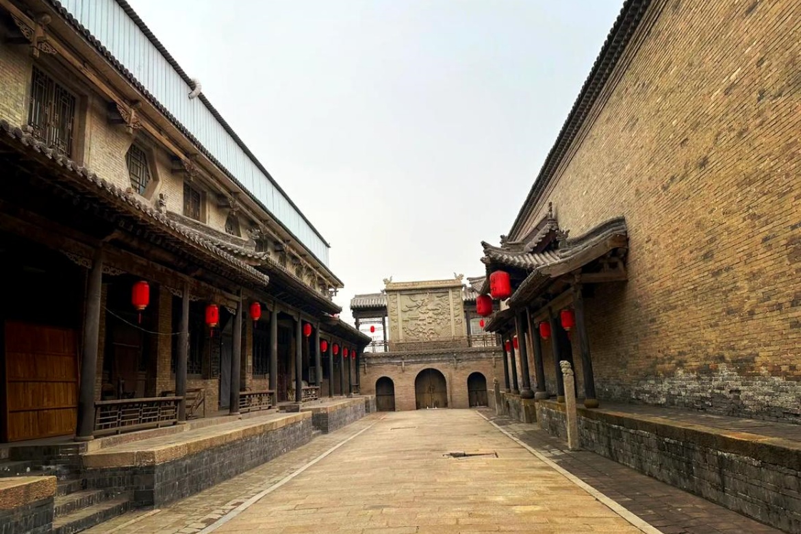 Chang's Manor